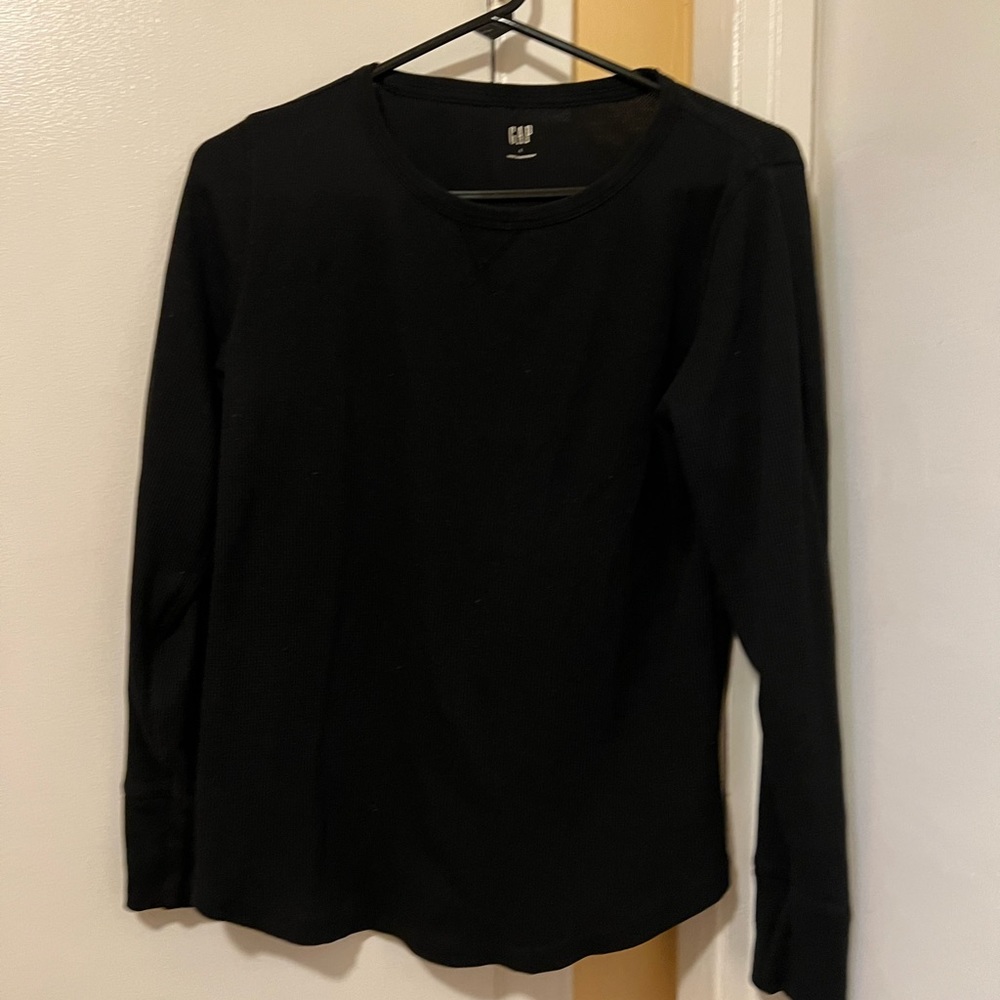 Woman’s Size Large Gap Black Shirt